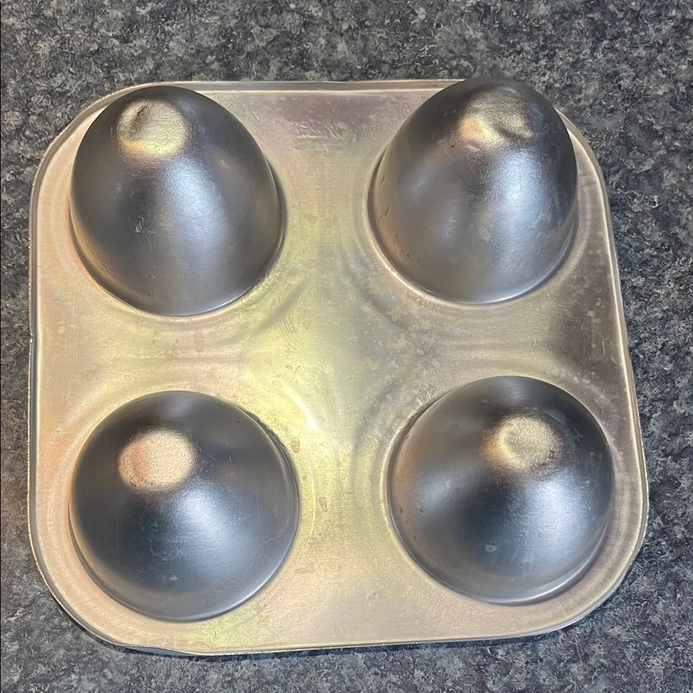 Wilton Metallic Muffin Pan - dress, egg
